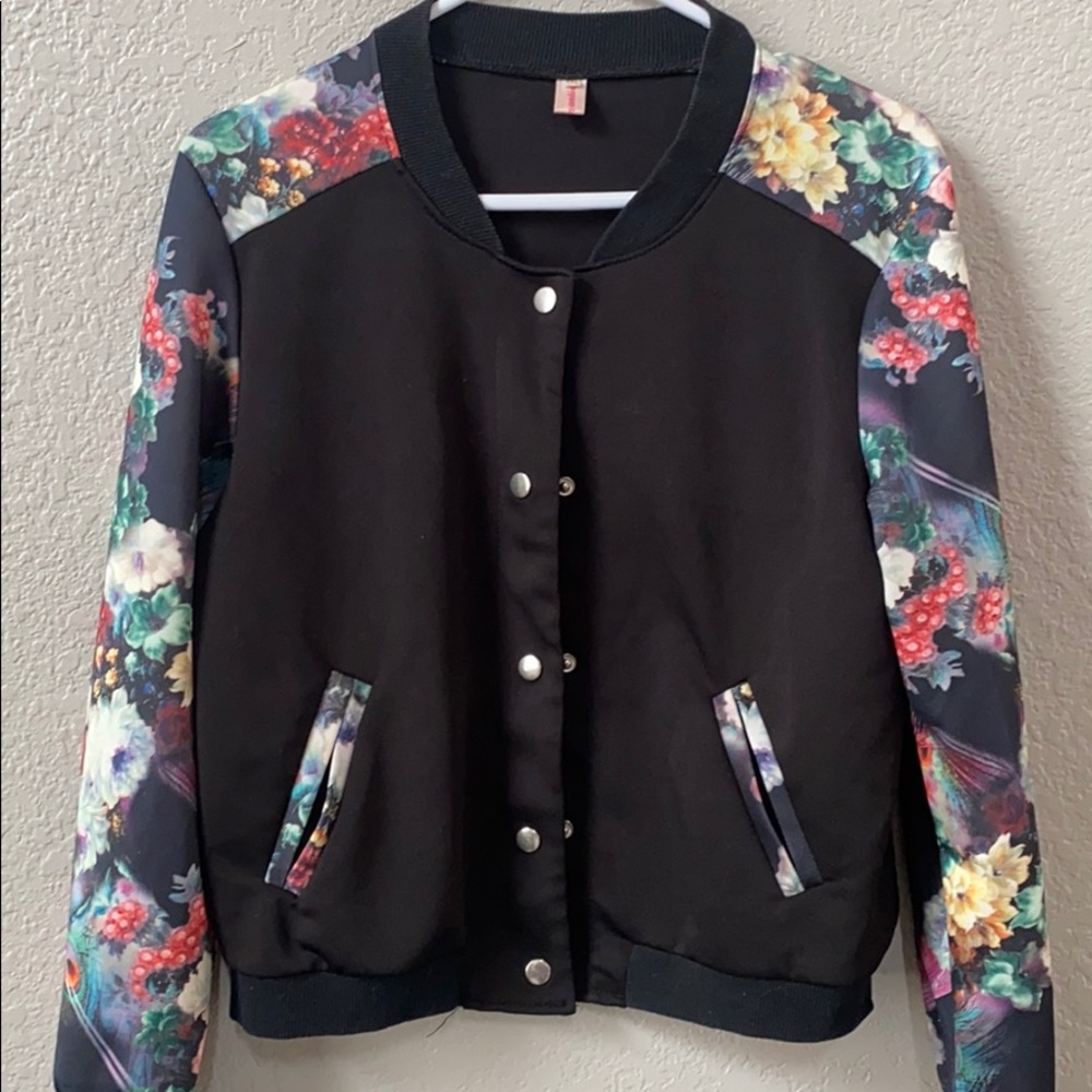 Black floral bomber jacket. Size XXL.